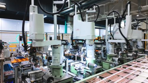 从全球首座多联机中央空调“灯塔工厂”看制造业数智化变革的启示